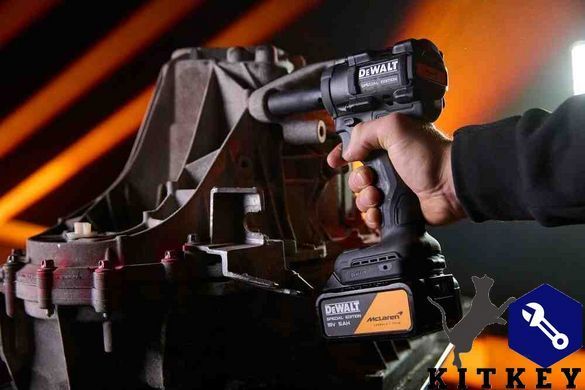 Гайковёрт ударный аккумуляторный бесщёточный McLaren F1 TEAM SPECIAL EDITION DeWALT DCF92MP2T