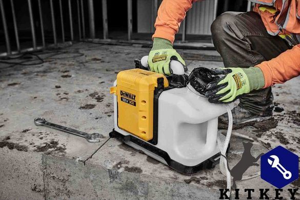 Резервуар для подачі води DeWALT DCE6820N