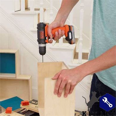 Дриль-шурупокрут акумуляторний BLACK+DECKER BDCDD12USB