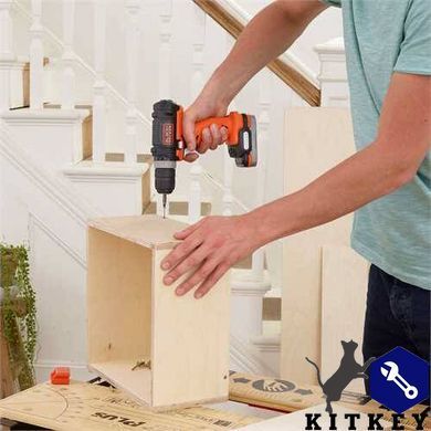 Дриль-шурупокрут акумуляторний BLACK+DECKER BDCDD12USB