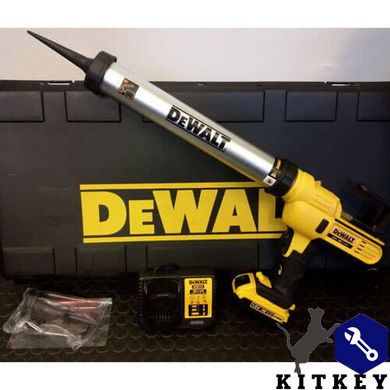 Пистолет для герметиков аккумуляторный DeWALT DCE580D1