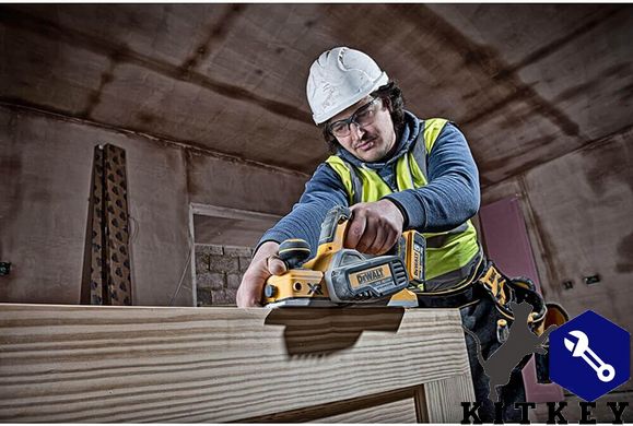 Рубанок акумуляторний безщітковий DeWALT DCP580N