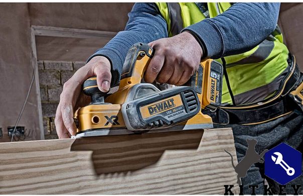 Рубанок акумуляторний безщітковий DeWALT DCP580N