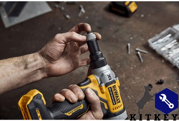 Заклёпочник аккумуляторный бесщёточный DeWALT DCF414E2GT