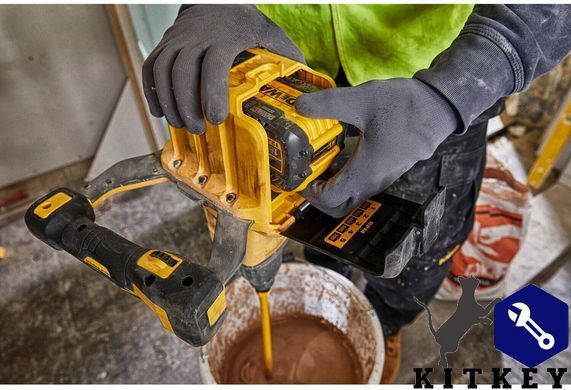 Аккумуляторная батарея DeWALT DCB548