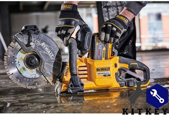 Аккумуляторная батарея DeWALT DCB548