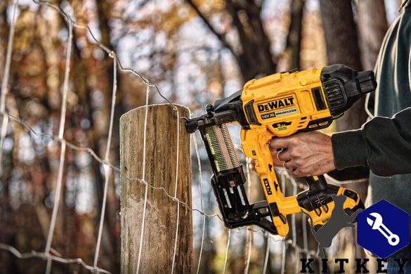 Степлер скобозабивний акумуляторний безщітковий DeWALT DCFS950N