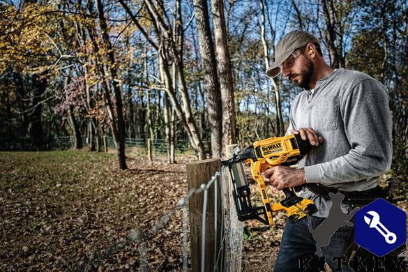 Степлер скобозабивний акумуляторний безщітковий DeWALT DCFS950N