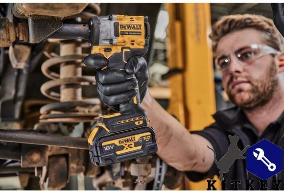 Гайковерт ударний акумуляторний безщітковий DeWALT DCF921P2G