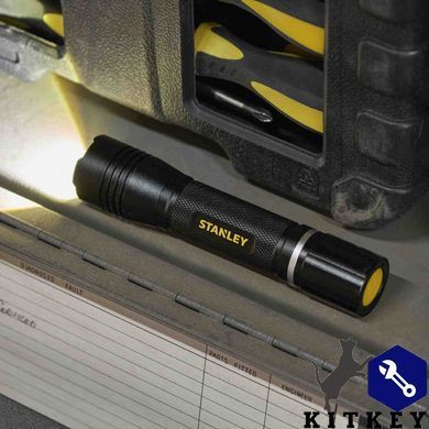 Фонарь ручной STANLEY SXLS50104E
