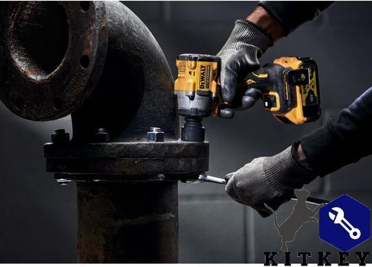 Гайковерт ударный аккумуляторный бесщёточный DeWALT DCF921P2T