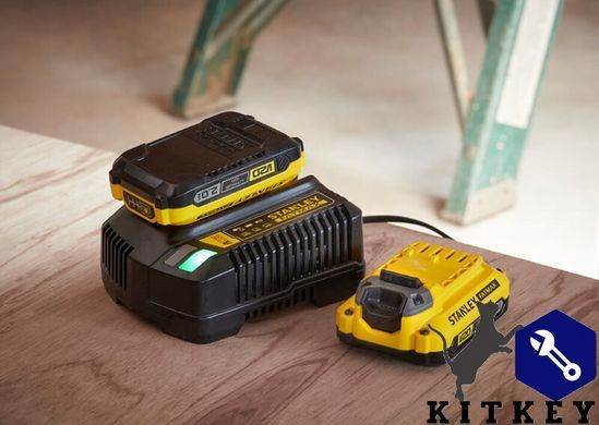 Зарядний пристрій та 2 акумулятора 18В STANLEY FATMAX SFMCB12D2