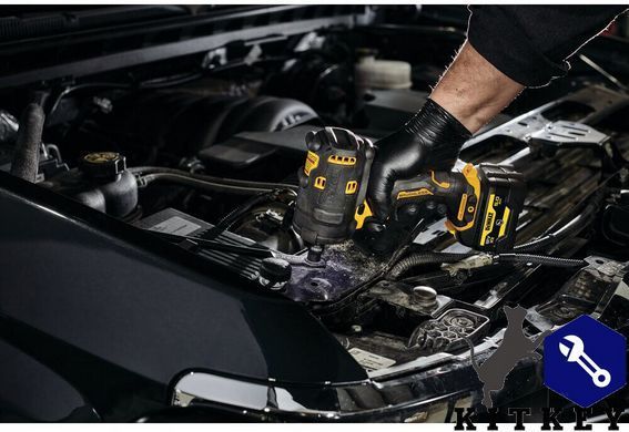 Гайковерт ударний акумуляторний безщітковий DeWALT DCF901P1G