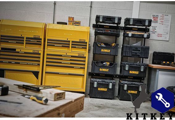 Настенные кронштейны для крепления ящиков TOUGHSYSTEM DeWALT DWST1-75694