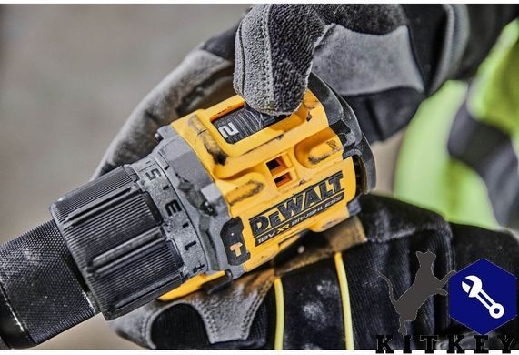 Дрель-шуруповёрт аккумуляторная бесщёточная ударная DeWALT DCD805P2T