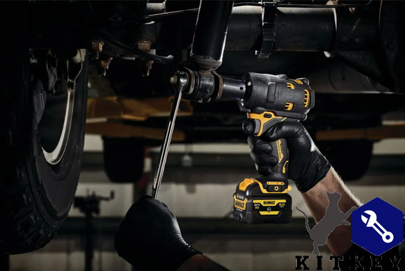 Гайковерт ударний акумуляторний безщітковий DeWALT DCF901P1G
