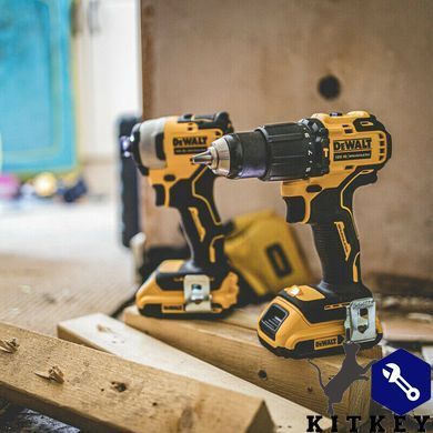 Набір з двох інструментів безщіткових DeWALT DCK2062D2T