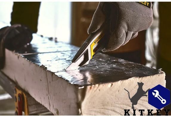 Нож FatMax Integrated Snap Knife длиной 165 мм с лезвием шириной 18 мм с отламывающимися сегментами STANLEY FMHT10592-0
