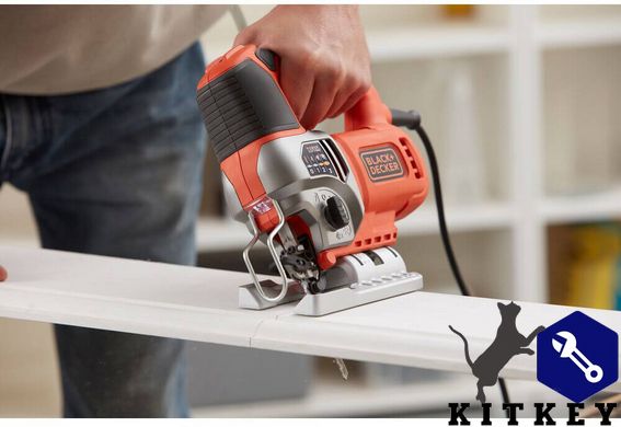 Пила лобзиковая сетевая BLACK+DECKER BES610