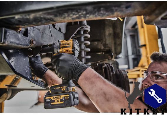 Гайковерт ударний акумуляторний безщітковий DeWALT DCF923P2G