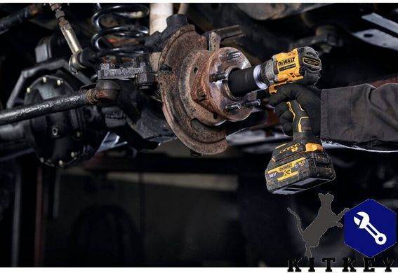 Гайковерт ударний акумуляторний безщітковий DeWALT DCF923P2G