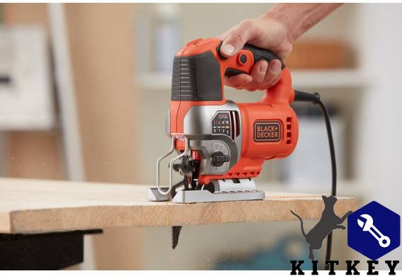 Пила лобзиковая сетевая BLACK+DECKER BES610