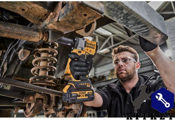 Гайковерт ударний акумуляторний безщітковий DeWALT DCF923P2G