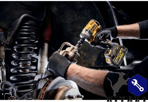 Гайковерт ударний акумуляторний безщітковий DeWALT DCF923P2G
