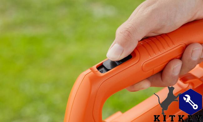 Повітродувка акумуляторна BLACK+DECKER BCBL200L