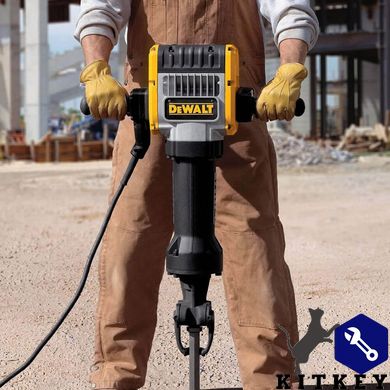 Молоток відбійний мережевий DeWALT D25981