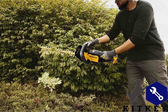 Кусторез аккумуляторный DeWALT DCMHT562N