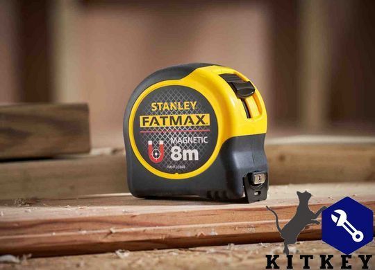 Рулетка измерительная FatMax Blade Armorдлиной 8 м, шириной 32 мм, магнитная STANLEY FMHT0-33868