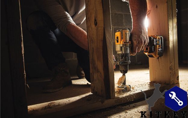 Дриль - шуруповерт акумуляторний безщітковий ударний DeWALT DCD996P3