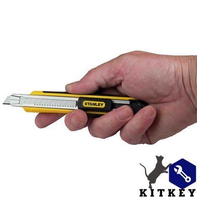 Ніж FatMax Cartridge довжиною 138 мм з лезом шириною 9 мм з сегментами, що відламуються STANLEY 0-10-475