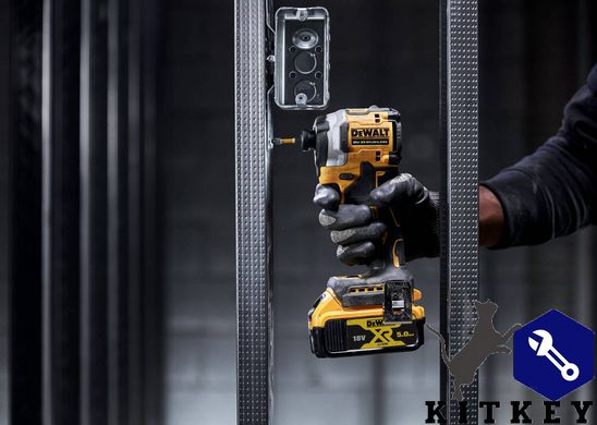 Шуруповерт ударный аккумуляторный бесщёточный DeWALT DCF850P2T