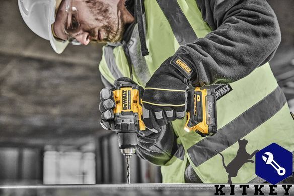 Дрель-шуруповёрт аккумуляторная бесщёточная DeWALT DCD800E2T