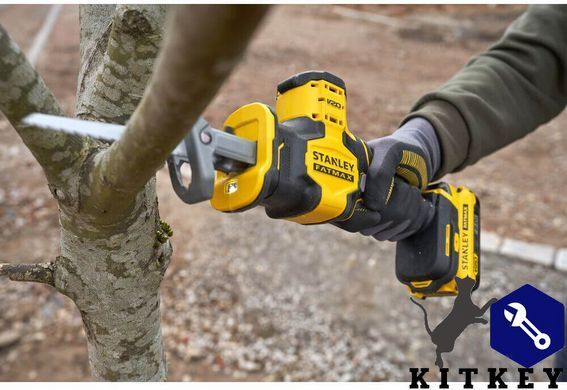 Пила шабельна акумуляторна STANLEY FATMAX SFMCS305B