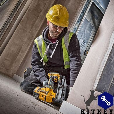 Пістолет цвяхозабивний акумуляторний безщітковий DeWALT DCN660D2