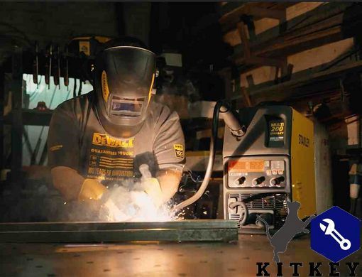 Зварювальний напівавтомат інверторний STANLEY MULTI200