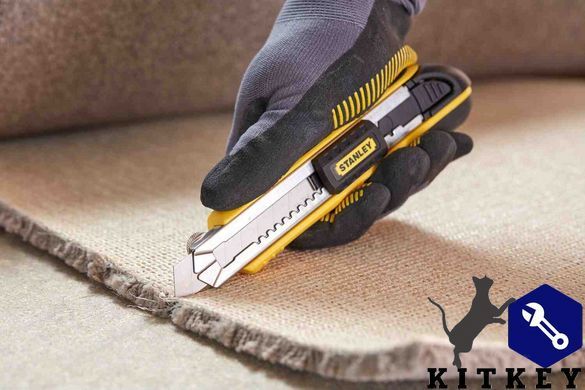 Нож FatMax Cartridge длиной 180 мм с лезвием шириной 18 мм с отламывающимися сегментами STANLEY 0-10-481