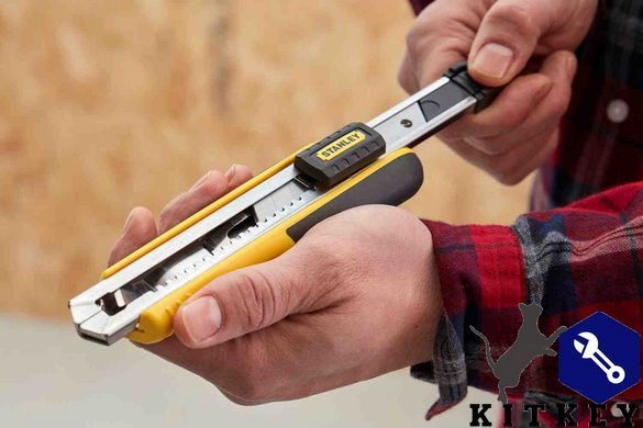 Нож FatMax Cartridge длиной 180 мм с лезвием шириной 18 мм с отламывающимися сегментами STANLEY 0-10-481