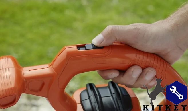 Пилосос садовий електричний BLACK+DECKER BEBLV260