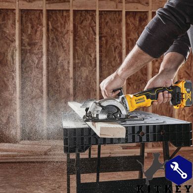 Пила дисковая аккумуляторная бесщёточная компактная DeWALT DCS571NT