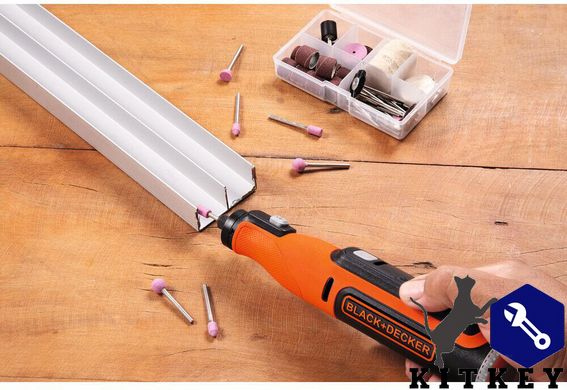 Многофункциональный инструмент аккумуляторный BLACK+DECKER BCRT8I