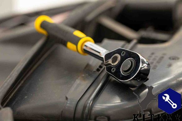 Руків&rsquo;я завдовжки 208 мм під голівки 3/8 STANLEY STMT82664-0