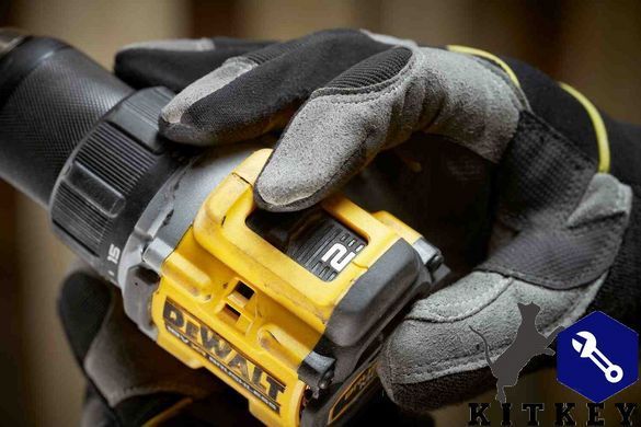 Дрель-шуруповёрт аккумуляторная бесщёточная DeWALT DCD794P2T