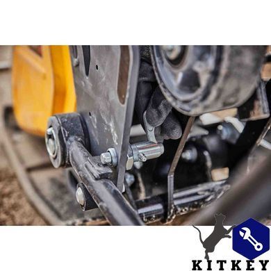 Вібраційна плита прямохідна акумуляторна POWERSHIFT DeWALT DCPS7154N