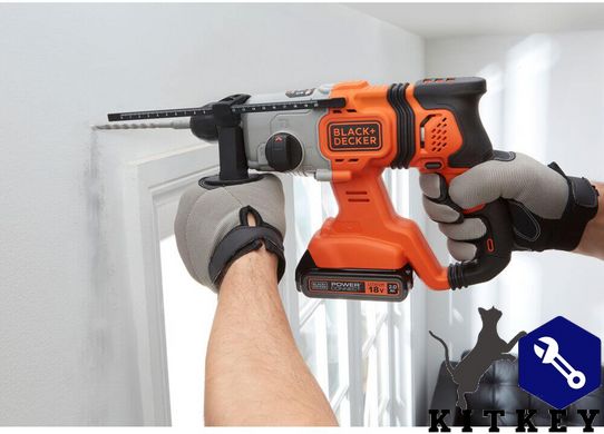 Перфоратор акумуляторний BLACK+DECKER BCD900B