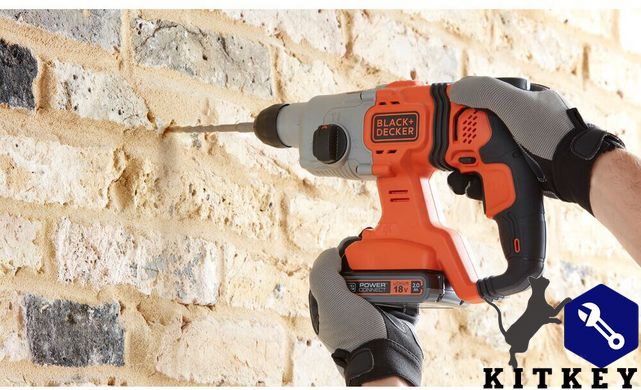 Перфоратор акумуляторний BLACK+DECKER BCD900B