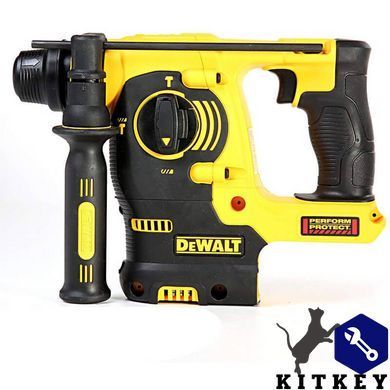Набір з чотирьох інструментів безщіткових DeWALT DCK422P3